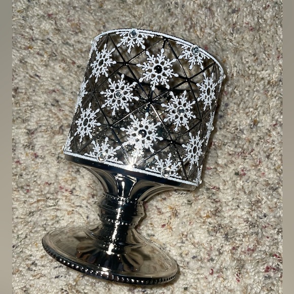 BBW geo snow ❄️ flake candle holder - Picture 5 of 13